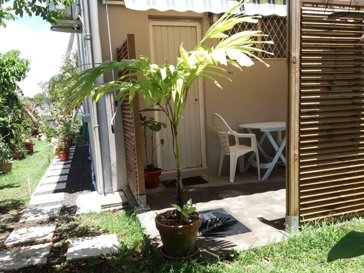 Agréable F2, jardin, garage, fibre, clim ch Fort-de-France Extérieur photo